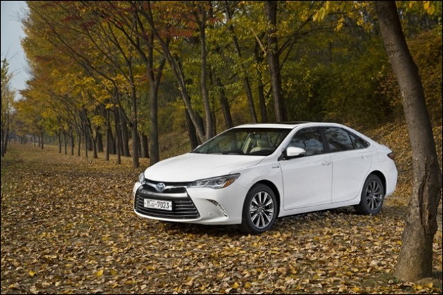 TOYOTA All New Smart Camry Hybrid XLE (10)