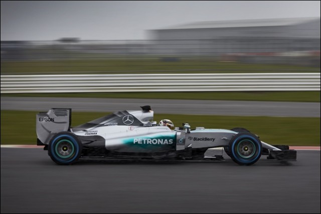 F1 W06 Hybrid