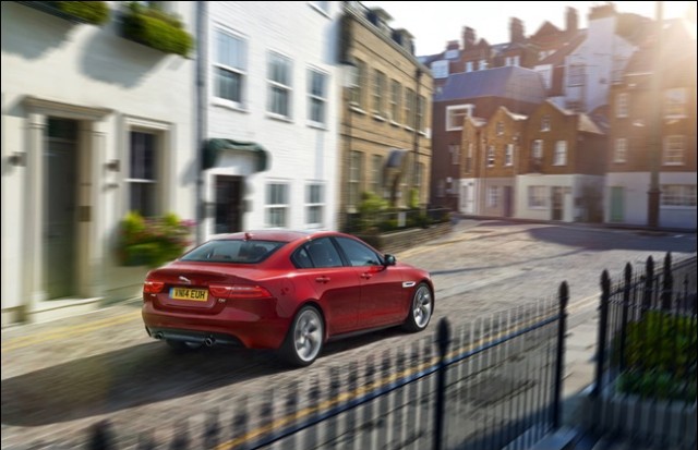 Jaguar_XE S_주행컷 (3)