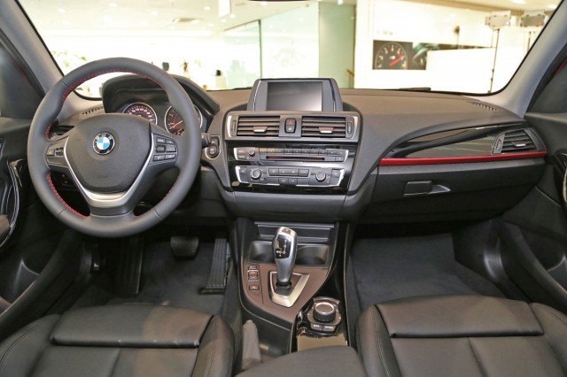 BMW 뉴 1시리즈 (9)