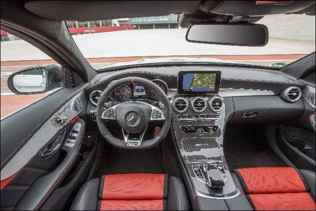 Mercedes-AMG C 63 S, designo iridiumsilber magno, Fahrvorstellun