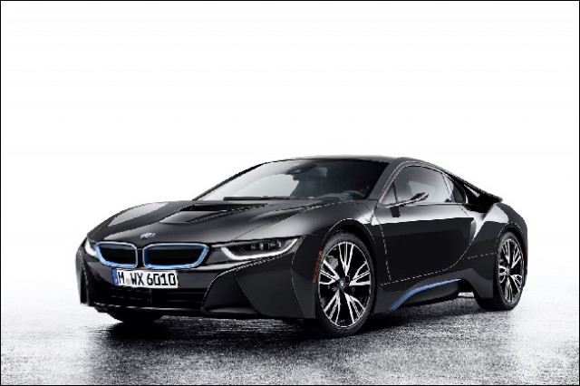 사진-BMW i8 Mirrorless(1)