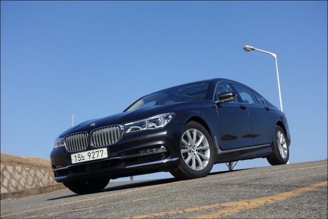 BMW 750Li xDrive093