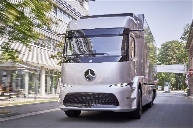 %ec%82%ac%ec%a7%842-mercedes-benz-urban-etruck