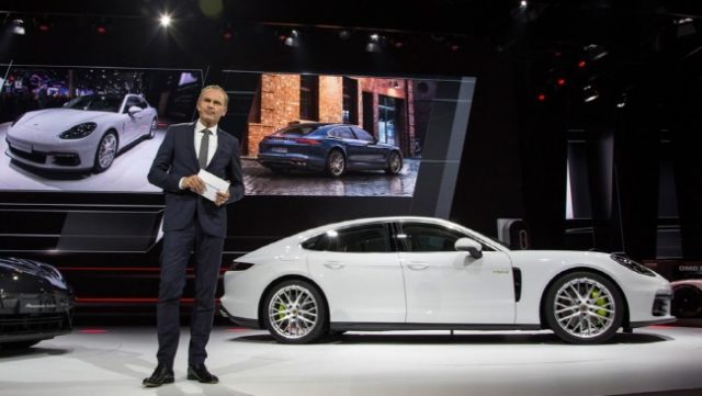 re_porsche_panamera_hybrid_2016paris