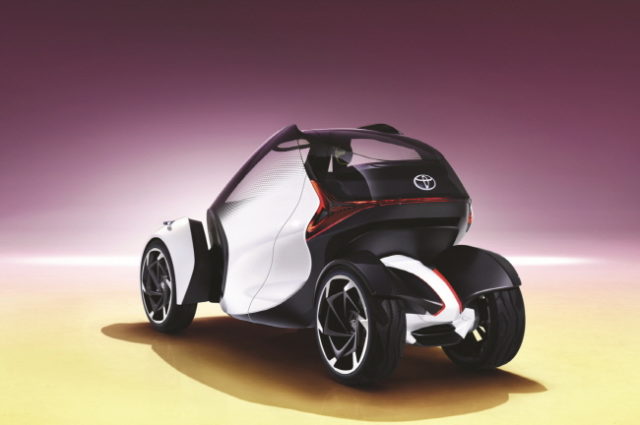 %ec%82%ac%ec%a7%84_toyota_concept_i-tril-3