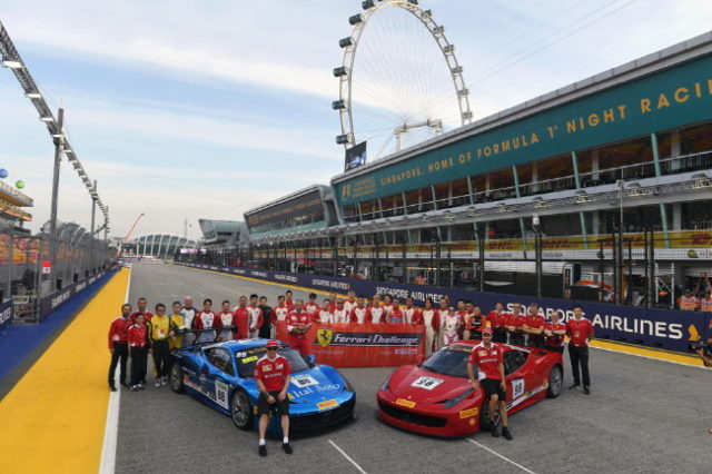 Driver group photo with Sebastian Vettel (GER) Ferrari and Kimi Raikkonen (FIN) Ferrari at Ferrari Challenge Asia Pacific, Marina Bay Street Circuit, Singapore, 15-18 September 2016.