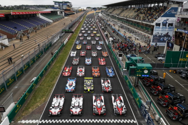 Official picture of all the cars competing in the 24 Heures du Mans.