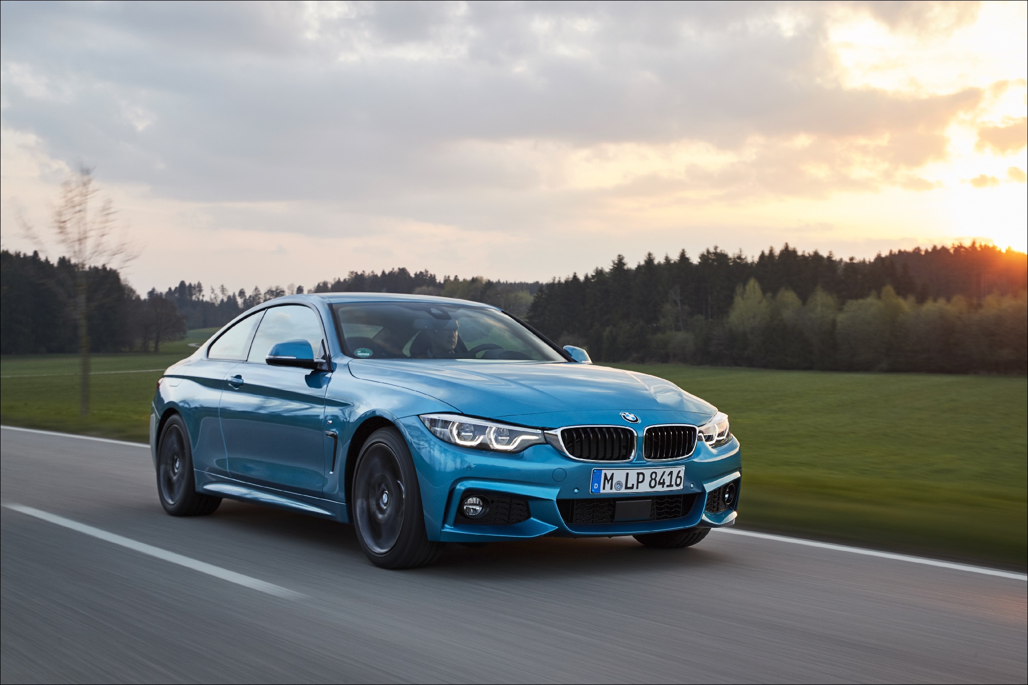 p90256433_highres_the-new-bmw-4-series