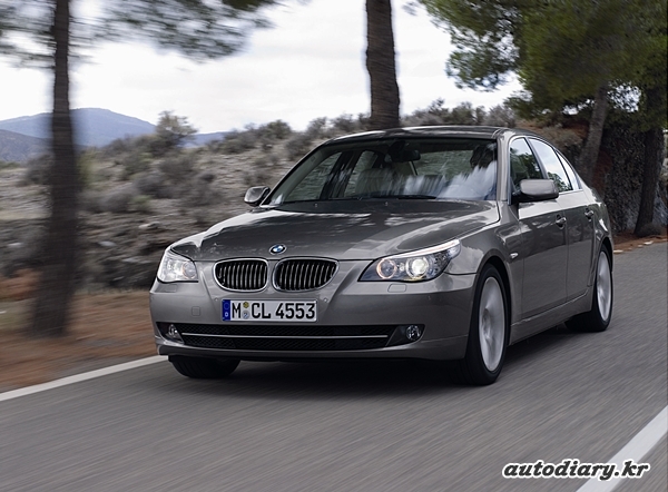 BMW528i.jpg