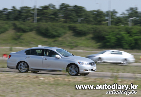 LexusGS450h001.jpg