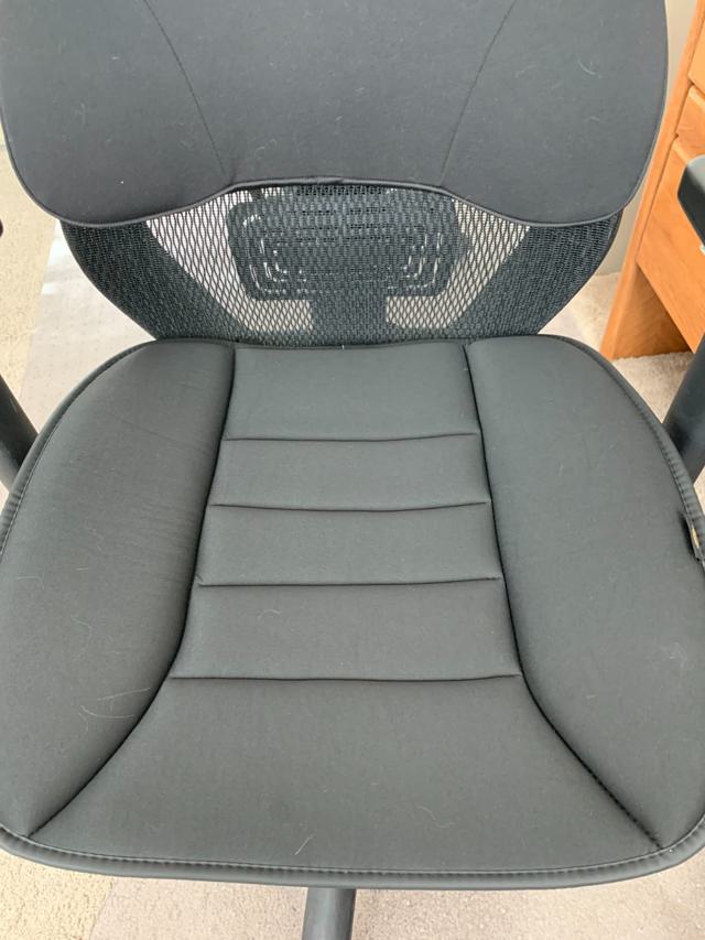 kingphenix Car Seat Cushion in use