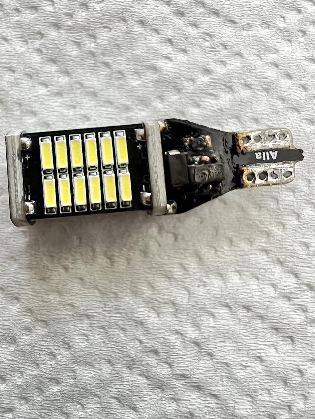 LED bulb defect